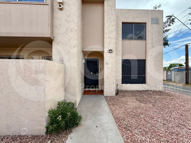 Foto del edificio - 3526 W Dunlap Ave
