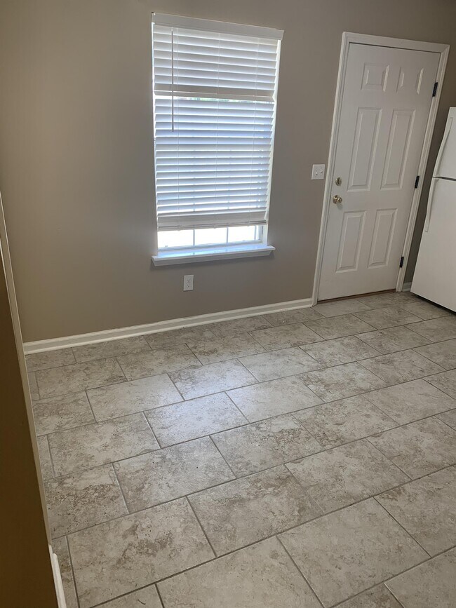 Foto del edificio - 2514 Taylor McQueen Pl