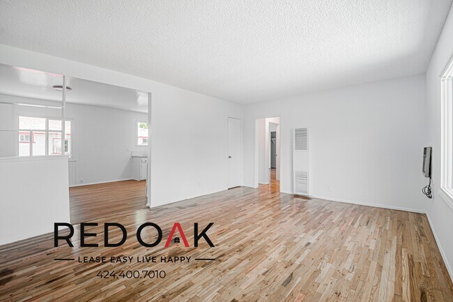 Foto del edificio - 4961 Coldwater Canyon Ave