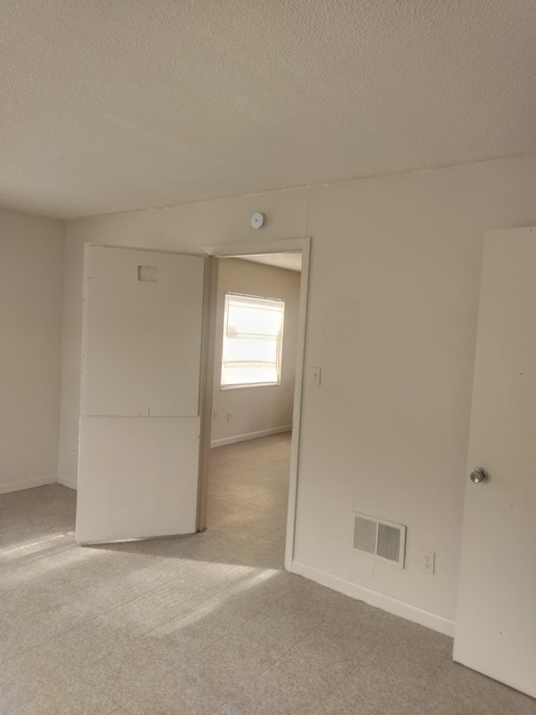 Foto del edificio - 218 S Tampa Ave