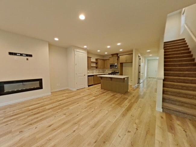 Building Photo - Newer Construction 3 Bedroom House ~ NW Corvallis ~ Pet Friendly