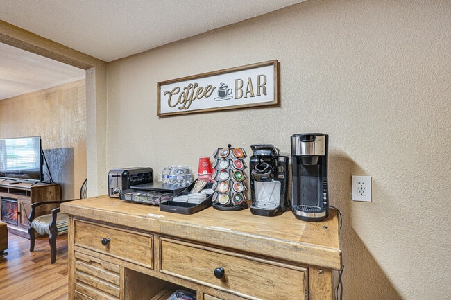 Building Photo - 2934 NW 66th St