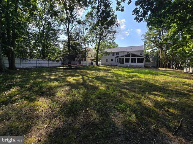Building Photo - 1 Radcliff Ct