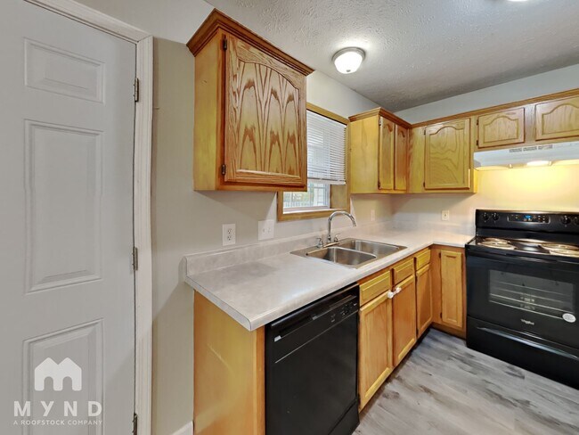 Foto del edificio - 125 Maplewood St