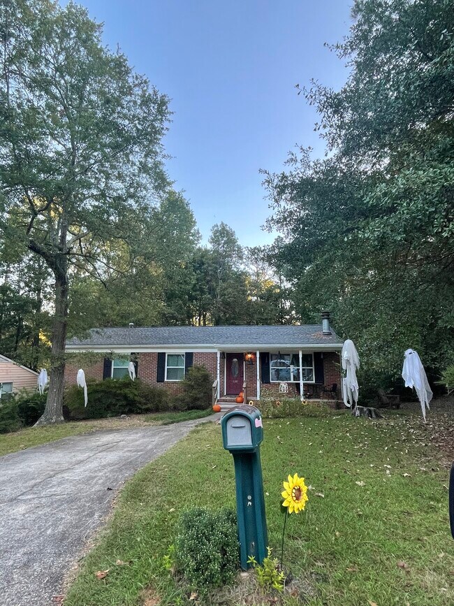 Foto del edificio - 130 Oliver Cir