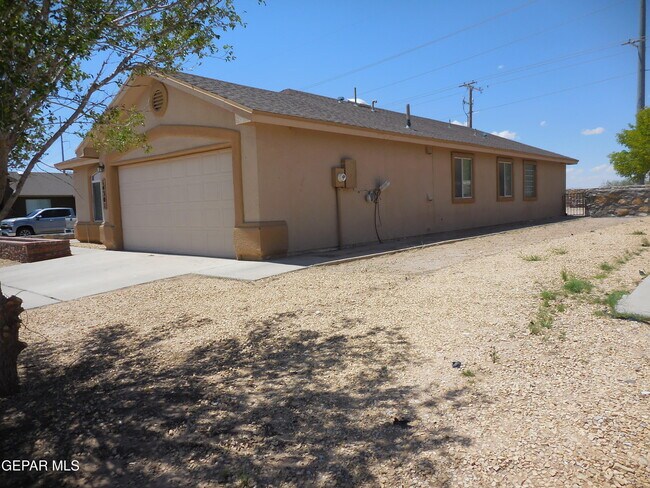 Foto del edificio - 14301 Desert Orchid Dr
