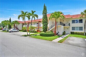 Building Photo - 8941 S Hollybrook Blvd