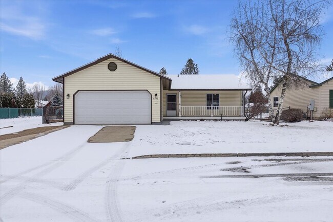 Foto del edificio - 6743 Kamloops Dr