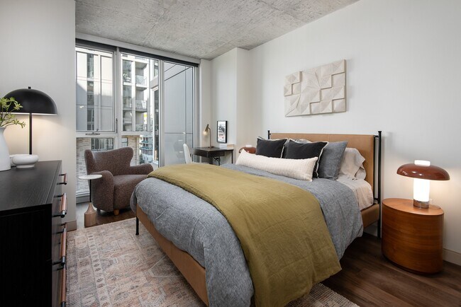 Foto del edificio - Gateway West Loop