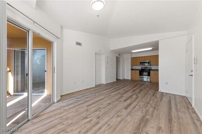 Foto del edificio - 8687 River Homes Lane