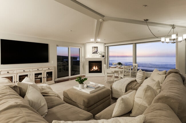 Foto del edificio - 2949 Ocean Front Walk