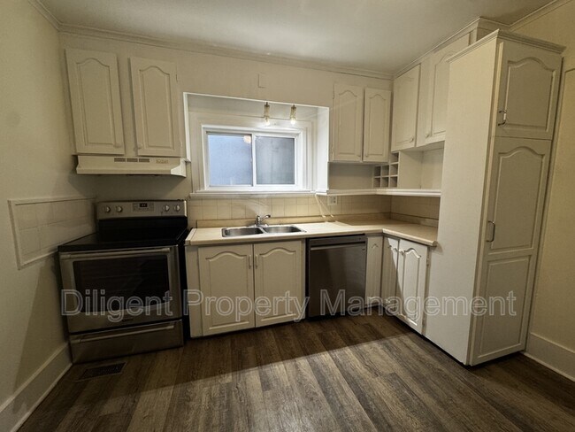 Photo du bâtiment - 636 Oxford St