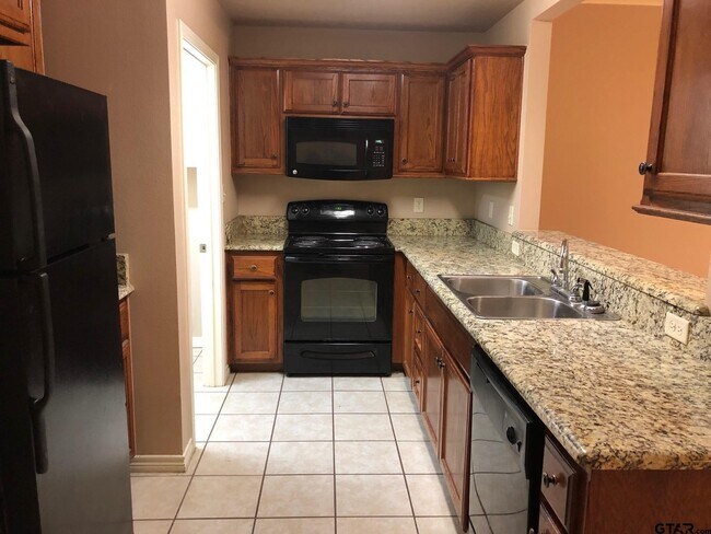 Foto del edificio - 7036 County Rd 1215
