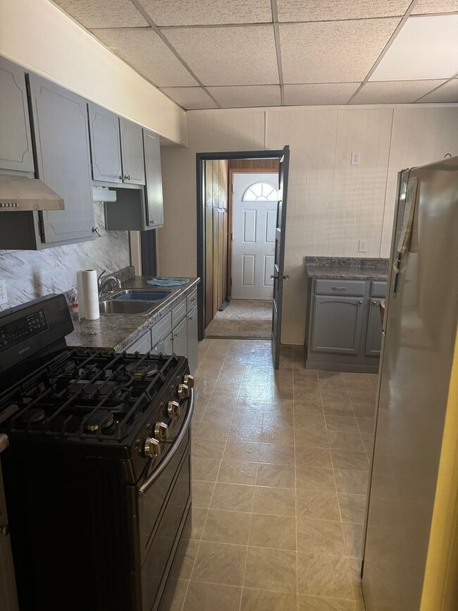 Building Photo - 2 bed 1 bath home in downtown Flagstaff