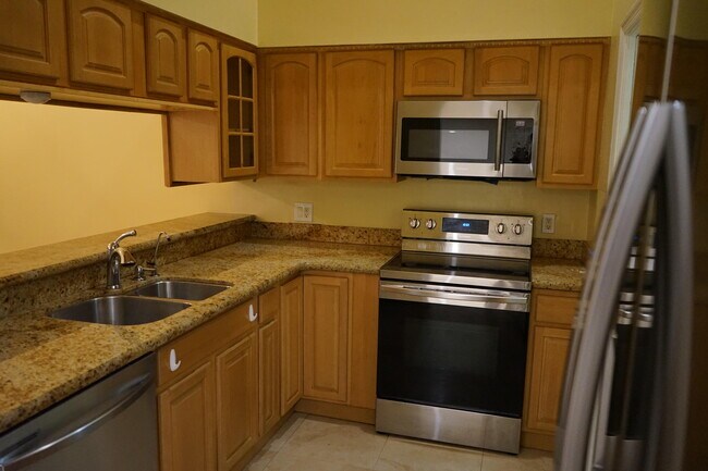 Building Photo - 7420 Champagne Pl