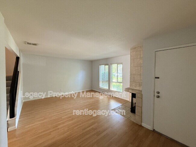 Foto del edificio - 339 Bridge Pl