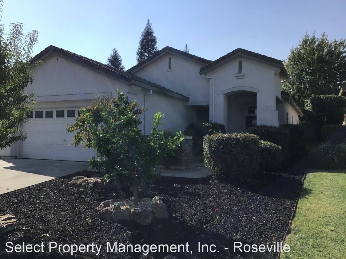 Foto principal - 4 br, 2 bath House - 1765 Atwell Street