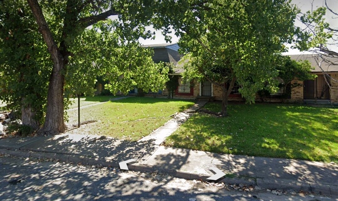 242 Ezekial Ave, Dallas, TX 75217 Townhome Rentals in Dallas TX