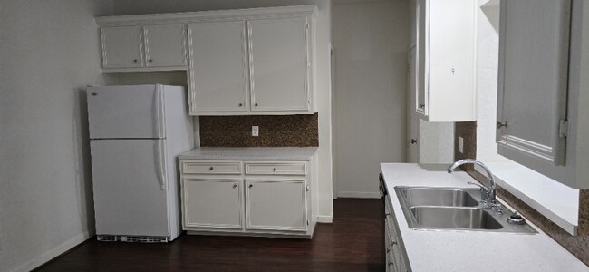 Foto del edificio - 629 S 5th St