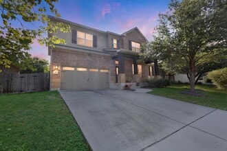 Building Photo - 513 Cerezo Dr