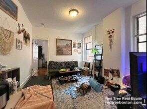 Building Photo - 44A Joy St. Unit 2