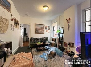 Building Photo - 44A Joy St. Unit 2