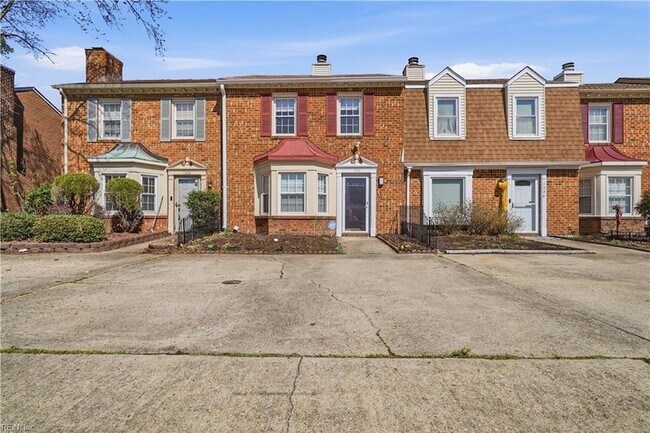 Foto del edificio - 1328 Mill Lake Quarter