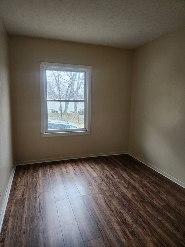 Foto del edificio - 1174 Princeton St, Akron, OH 44301 - #1