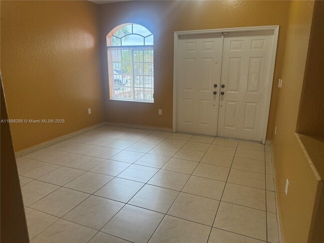 Foto del edificio - 7772 NW 200th Ln