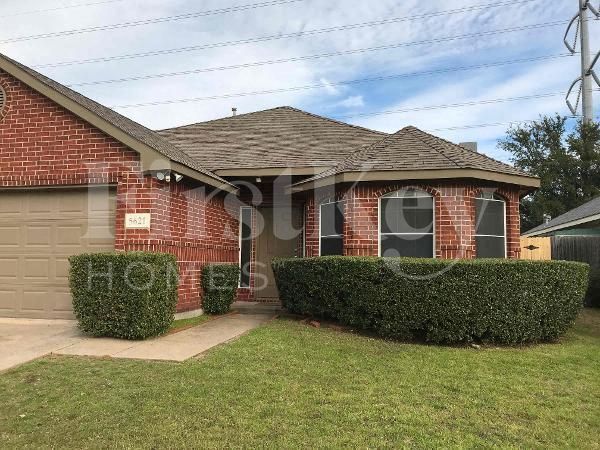 Building Photo - 5621 Wellston Dr
