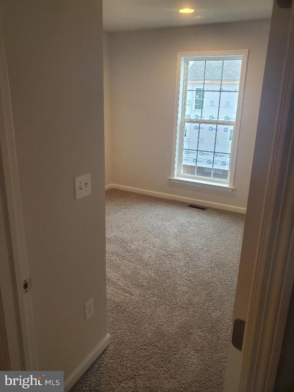 Building Photo - 3094 Egreton Rd