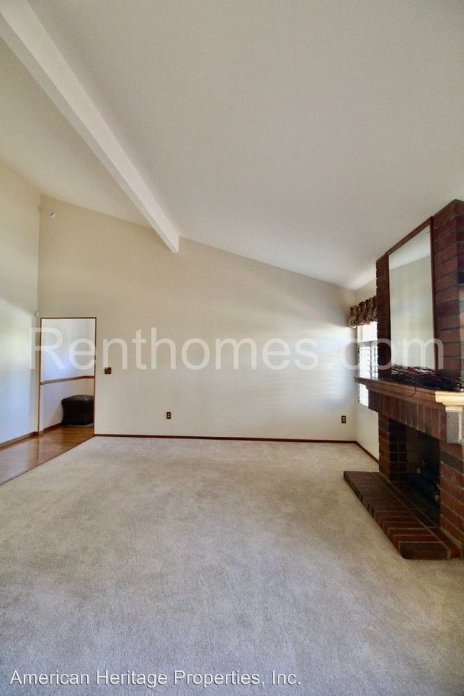 Building Photo - 3 br, 2 bath House - 10757 Gabacho Drive