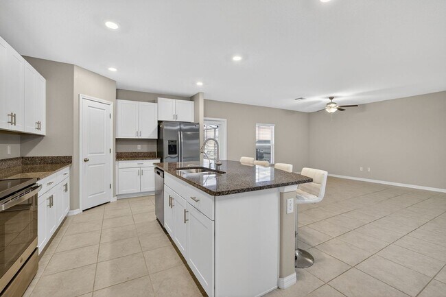 Foto del edificio - 17893 Cloudless Bliss Dr