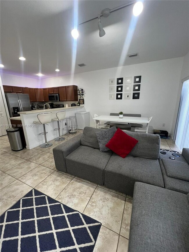 Foto del edificio - 8925 W 35th Ct