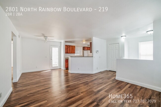 Building Photo - Beautiful 2 bed 2 bath Unit with Pool Access!