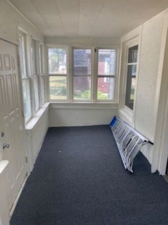 Building Photo - 802 Harding Ave