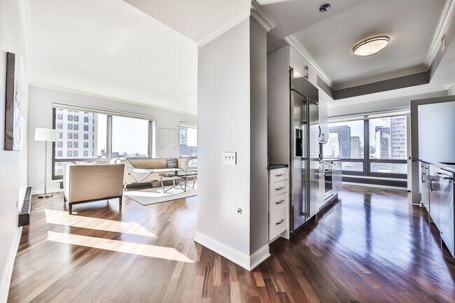 Foto del edificio - 130 N Garland Ct