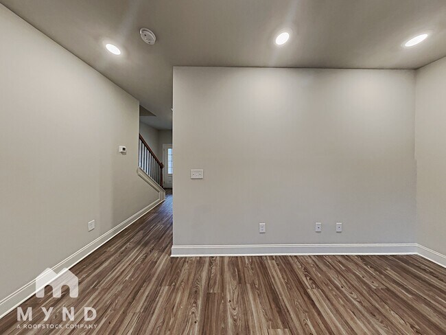 Building Photo - 3413 Sumersbe court