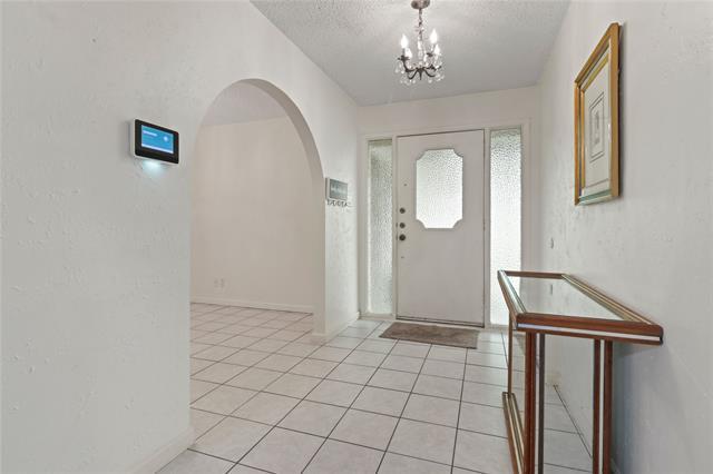 Foto del edificio - 6413 Ponce Ave