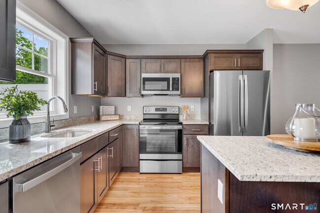 Foto del edificio - 88 Woodhouse Ave