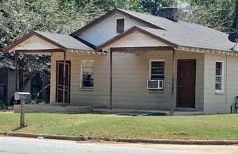 Building Photo - 712 Burke Ave