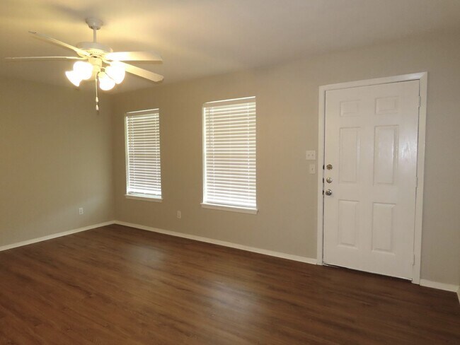 Foto del edificio - Lindale ISD! Lovely 3 Bedroom, 2 Bath Hous...
