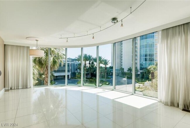 Foto del edificio - 222 Karen Ave