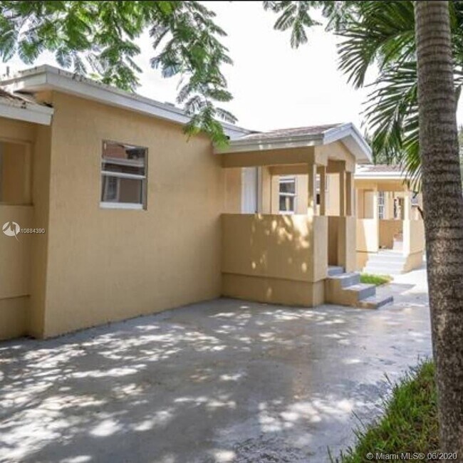 Building Photo - 8367 NW 14th Ct
