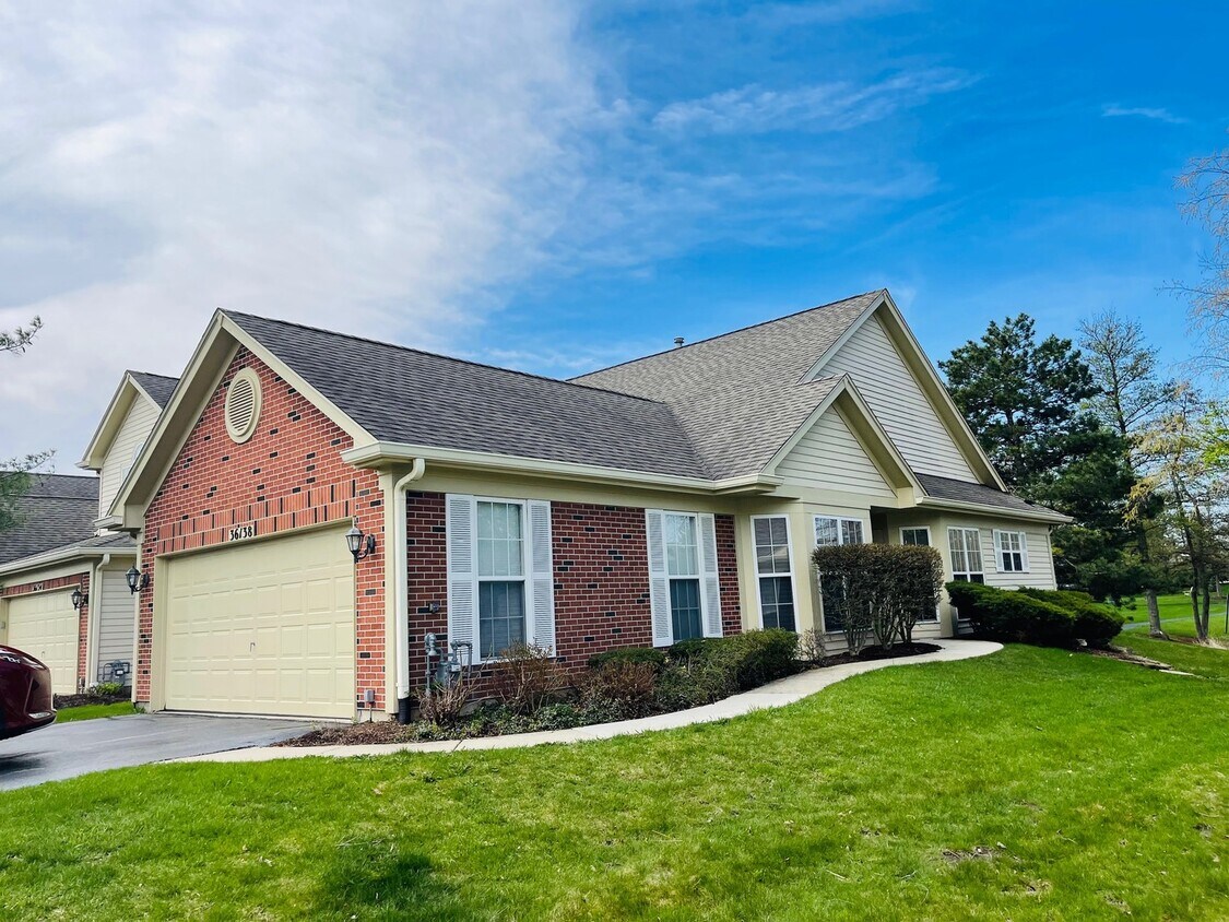 Primary Photo - 36138 N Springbrook Ln
