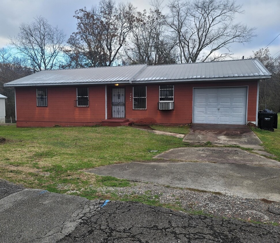 5216 Park Ave, Mulga, AL 35118 House Rental in Mulga, AL
