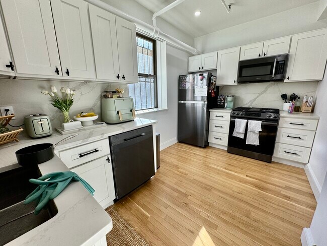 Foto del edificio - 1662 Commonwealth Ave