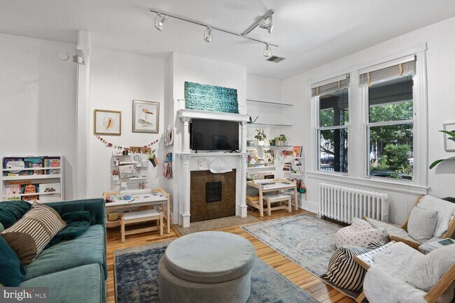 Foto del edificio - 426 Shepherd St NW