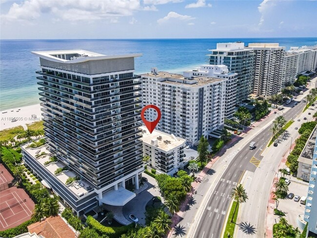Foto del edificio - 5845 Collins Ave