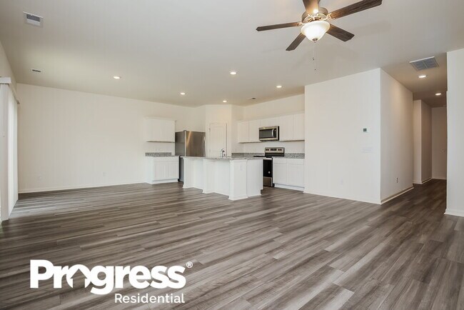 Building Photo - 805 Hydra Ln